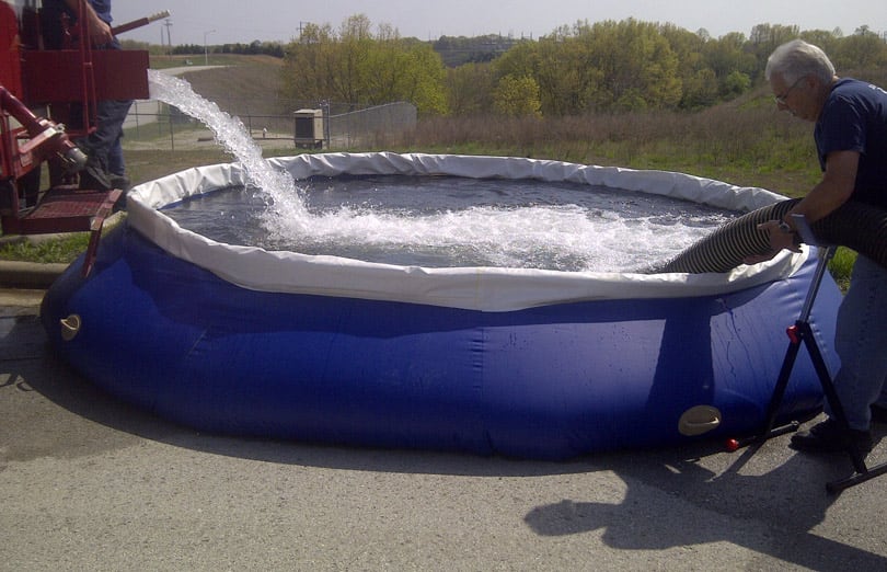 Hose stand in use