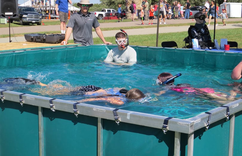 Snorkeling Folding Frame Tank